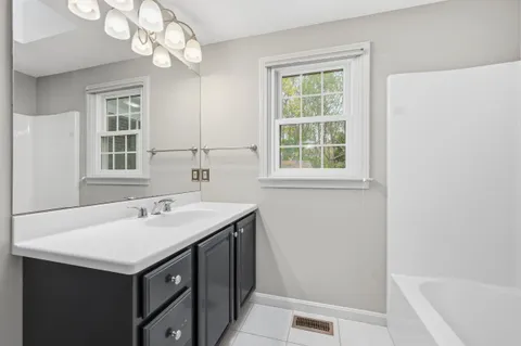 $750,000 | 100 Statice Lane, Hyannis, MA 02601