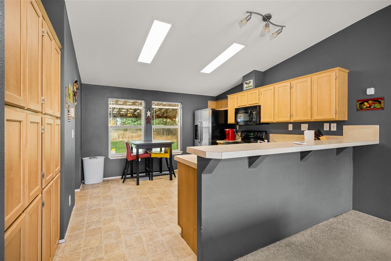 5815 East Big Meadows Road Chattaroy, WA 99003 - Photo 11 of 46 Gallery Image 11