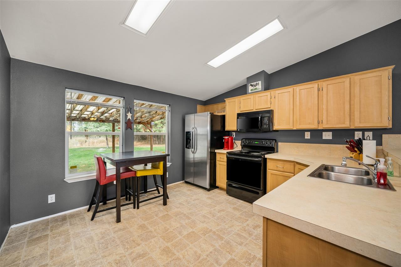 5815 East Big Meadows Road Chattaroy, WA 99003 - Photo 13 of 46 Gallery Image 13