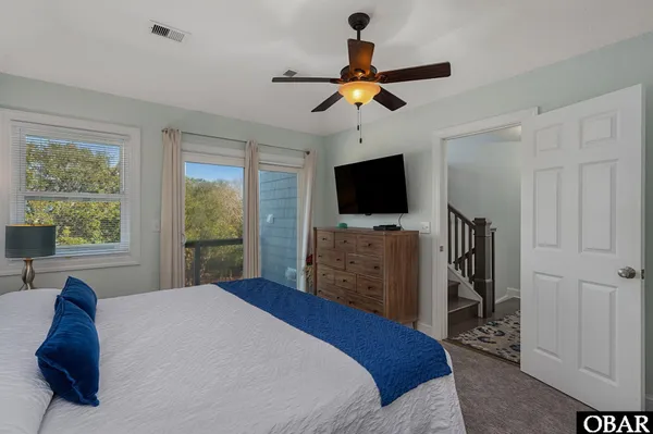 $1,200,000 | 209 Sea Oats Lane, Southern Shores, NC 27949