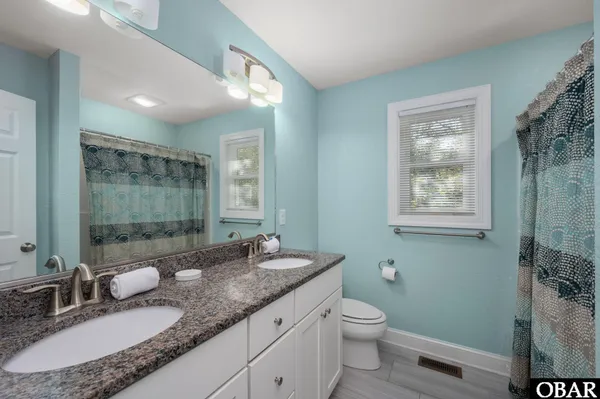 $1,200,000 | 209 Sea Oats Lane, Southern Shores, NC 27949