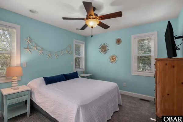 $1,200,000 | 209 Sea Oats Lane, Southern Shores, NC 27949