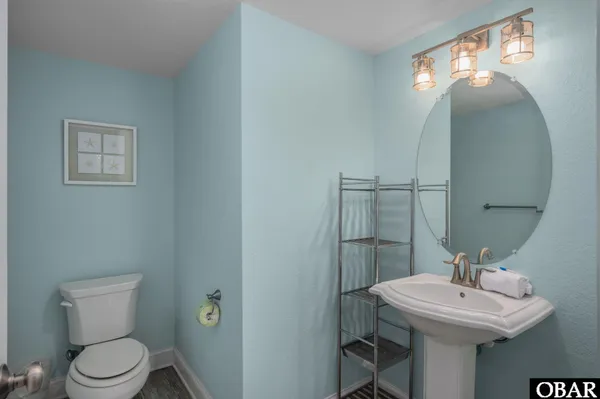 $1,200,000 | 209 Sea Oats Lane, Southern Shores, NC 27949