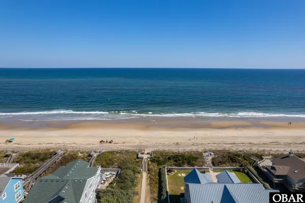 $1,200,000 | 209 Sea Oats Lane, Southern Shores, NC 27949