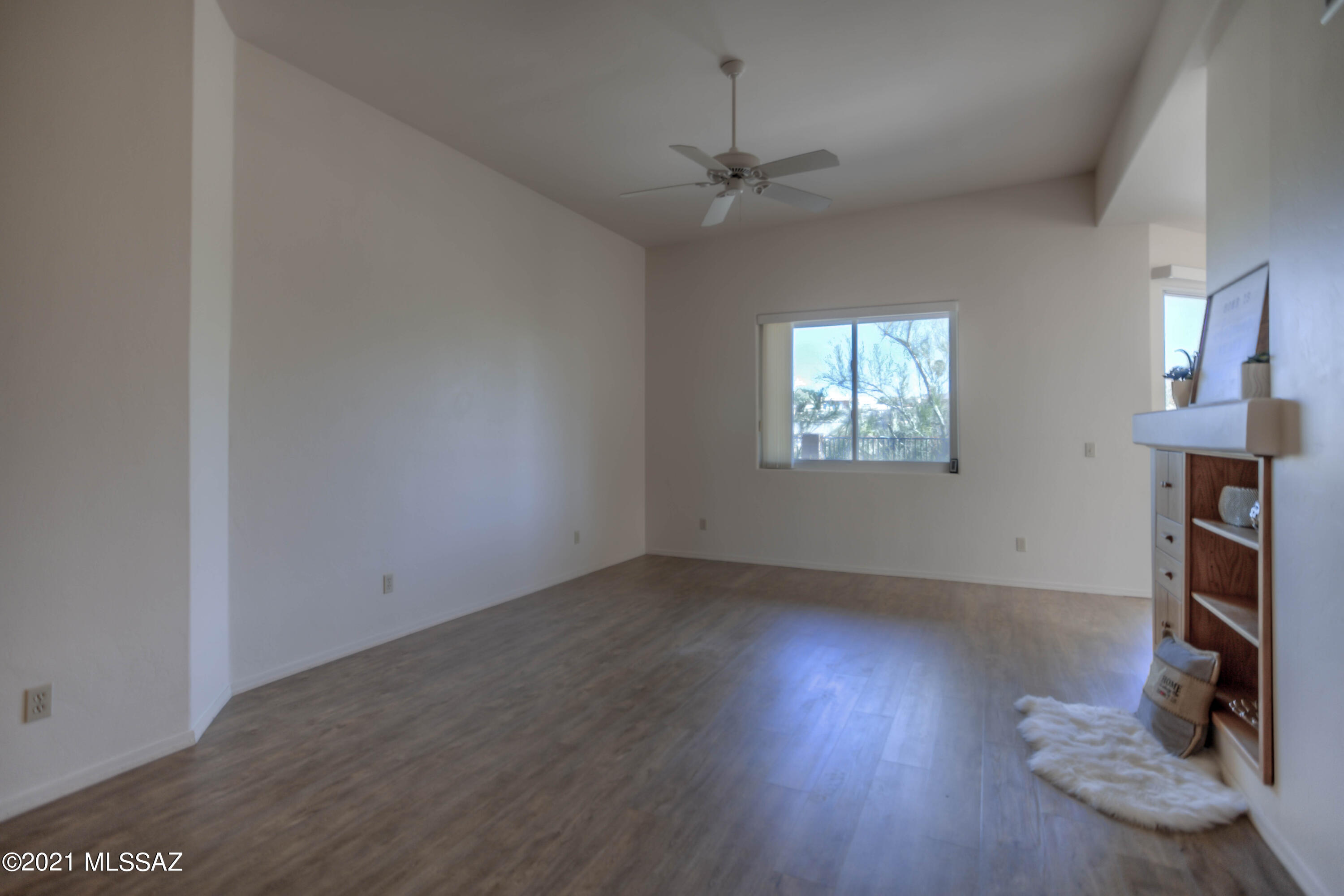 301 East Shadow Bluff Place Tucson, AZ 85704 - Photo 9 of 40