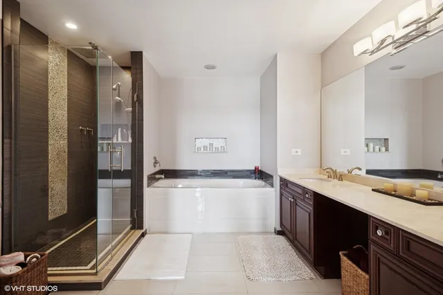 $534,900 | 1524 South Sangamon Street, Unit 802, Chicago, IL 60608