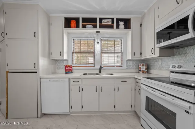 $220,000 | 1500 Pollock Street, Kinston, NC 28501