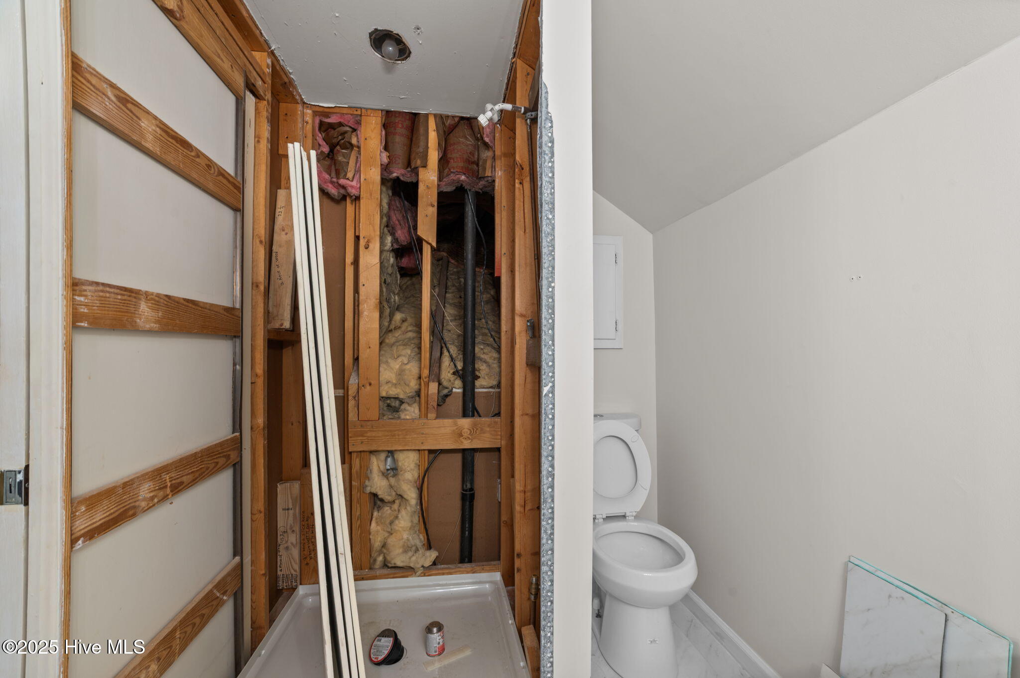 1500 Pollock Street Kinston, NC 28501 - Photo 31 of 51 Second Floor Bathroom w/ Walk-in Shower