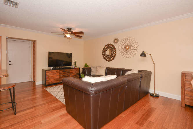 10009 Country Brook Road Boca Raton, FL 33428 - Photo 15 of 38 Family