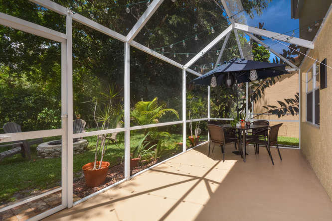 10009 Country Brook Road Boca Raton, FL 33428 - Photo 28 of 38 Lanai