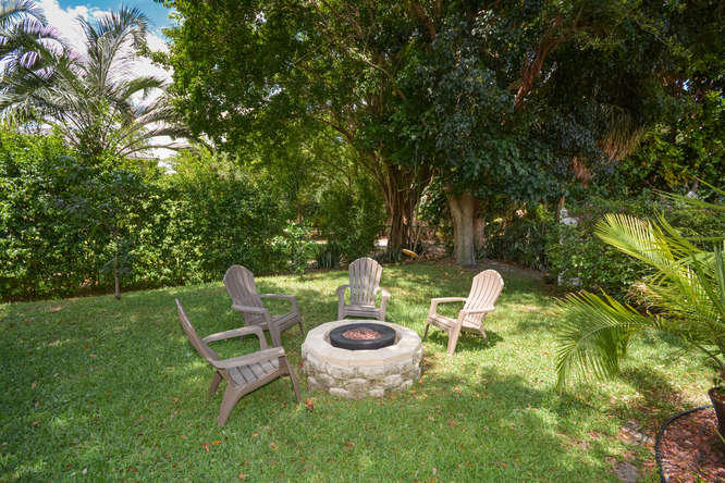 10009 Country Brook Road Boca Raton, FL 33428 - Photo 29 of 38 Private Backyard