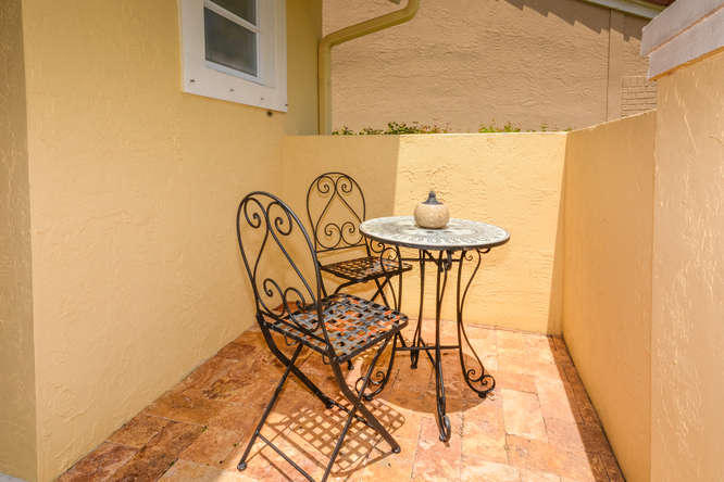 10009 Country Brook Road Boca Raton, FL 33428 - Photo 3 of 38 Front