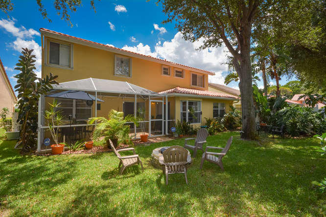 10009 Country Brook Road Boca Raton, FL 33428 - Photo 31 of 38 Backyard