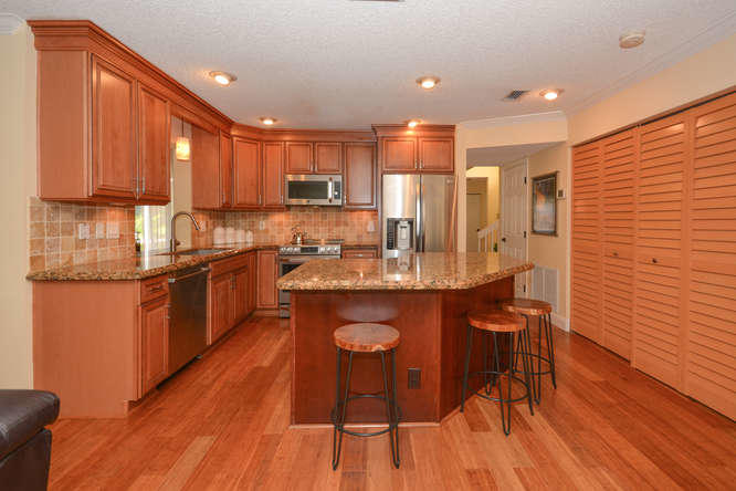 10009 Country Brook Road Boca Raton, FL 33428 - Photo 10 of 38 Kitchen
