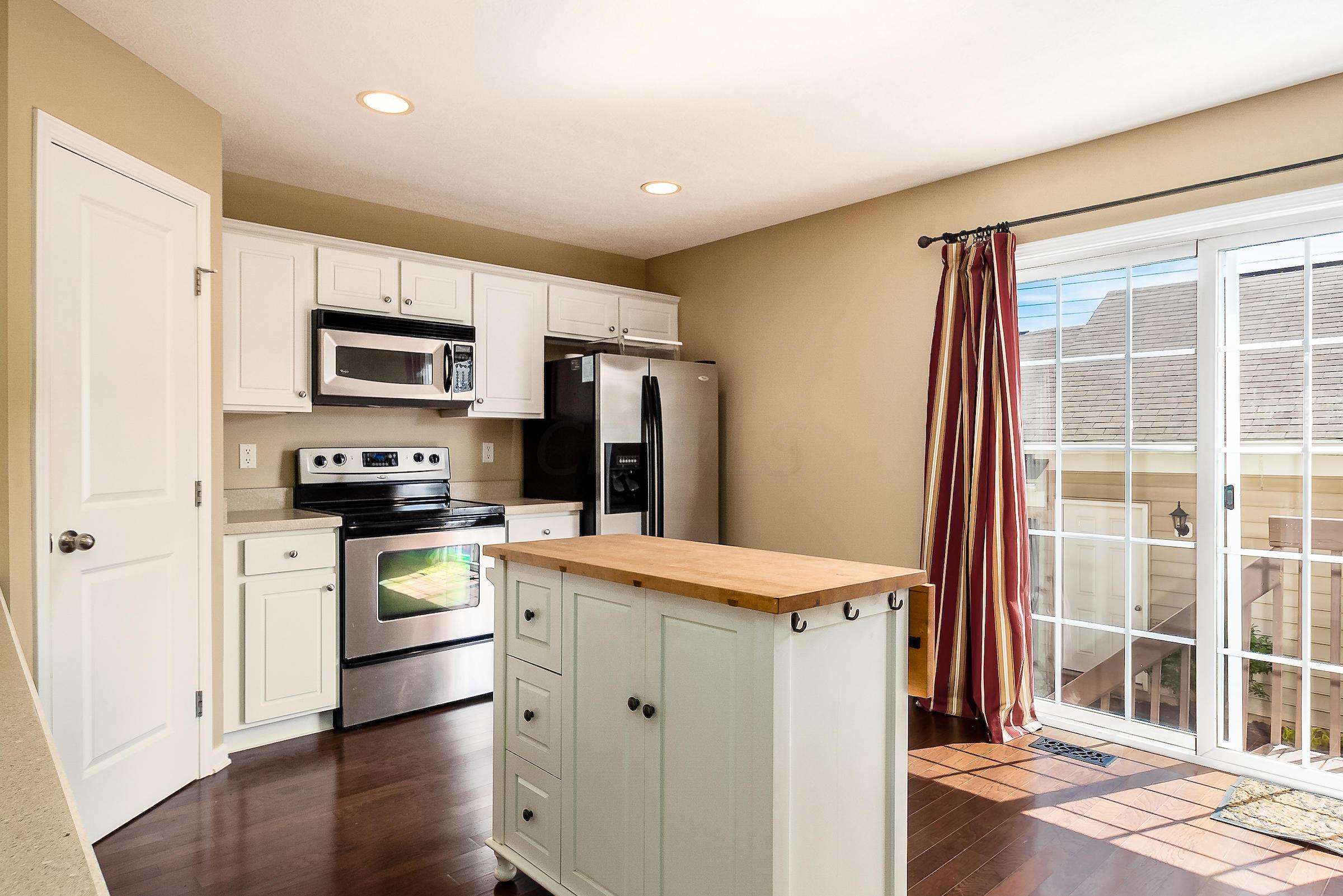 6333 Needletail Road Columbus, OH 43230 - Photo 6 of 44 Gallery Image 6