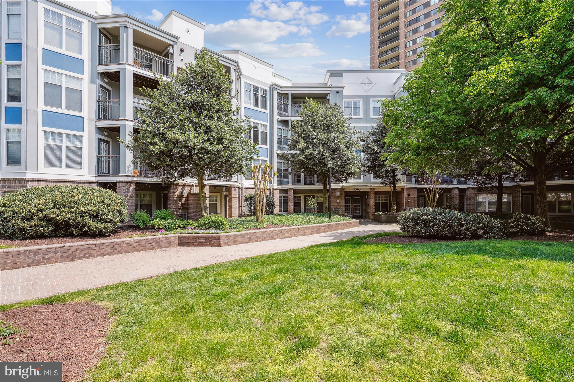 5563 Seminary Road, Unit 112 Falls Church, VA 22041 - Photo 27 of 33 Front Elevation