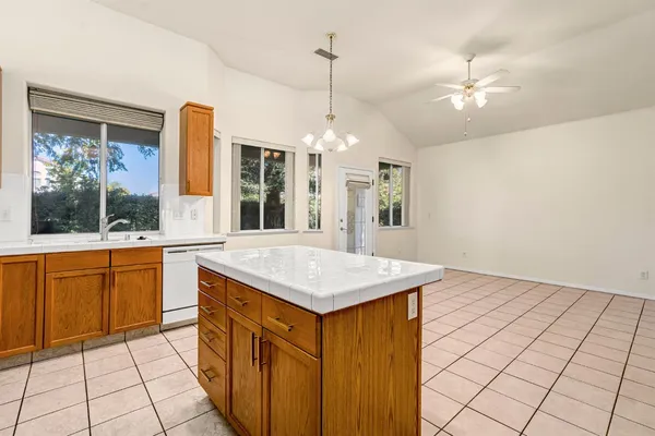 $449,000 | 7633 North Hanna Avenue, Fresno, CA 93722