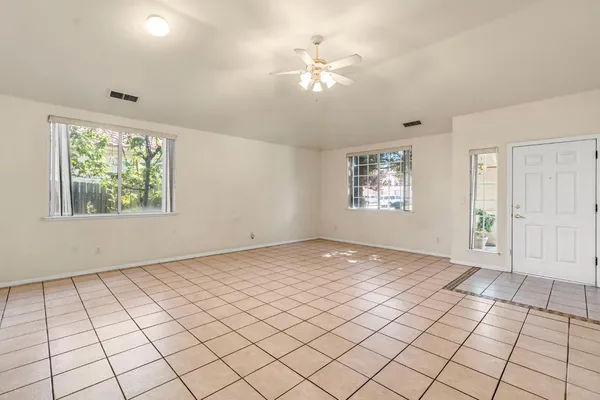 $449,000 | 7633 North Hanna Avenue, Fresno, CA 93722