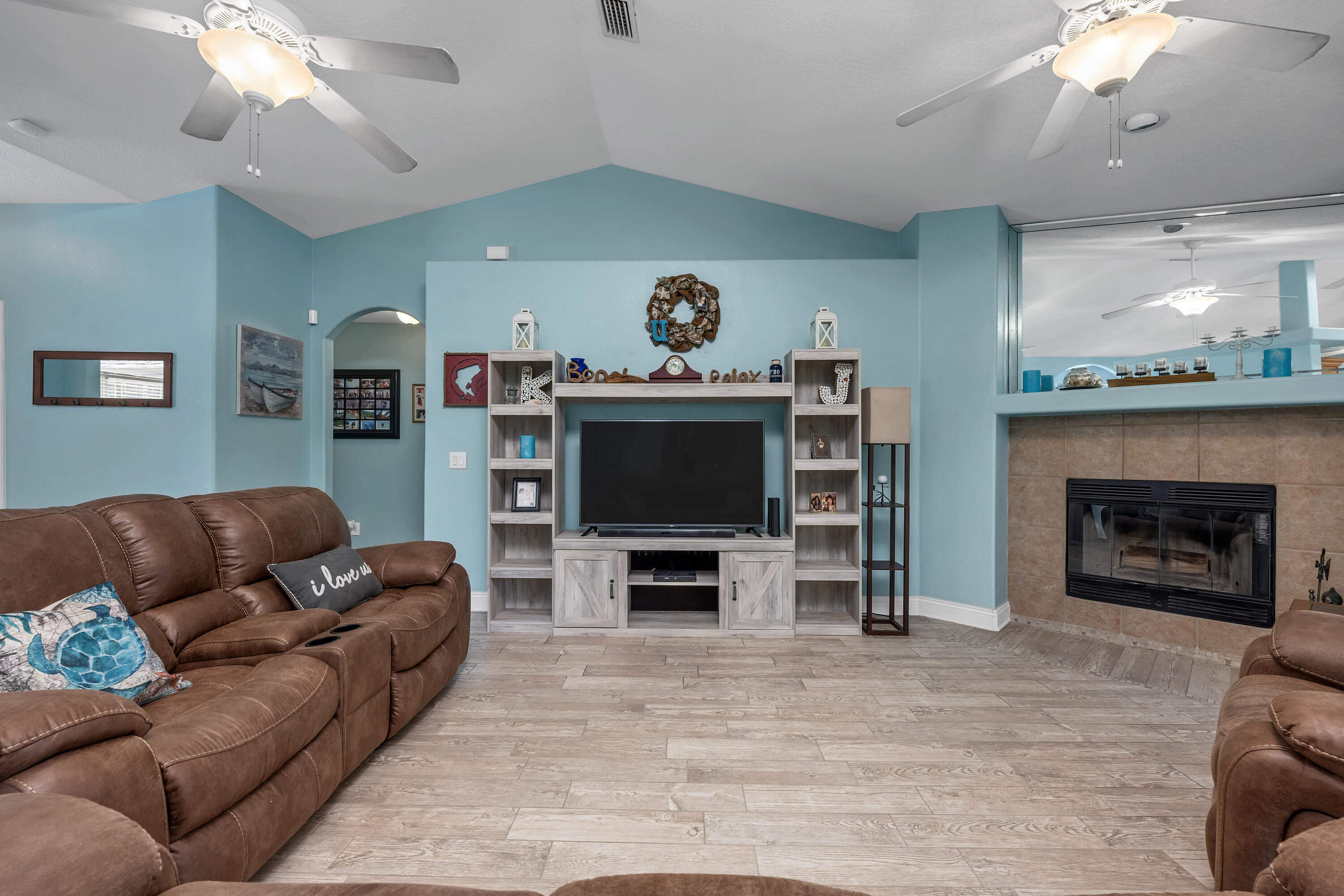 6616 Bryant Road Navarre, FL 32566 - Photo 16 of 61 6616 Bryant St - Navarre-20