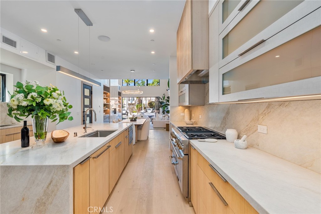 520 11th Street Huntington Beach, CA 92648 - Photo 11 of 45