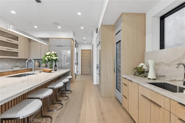 $3,795,000 | 520 11th Street, Huntington Beach, CA 92648