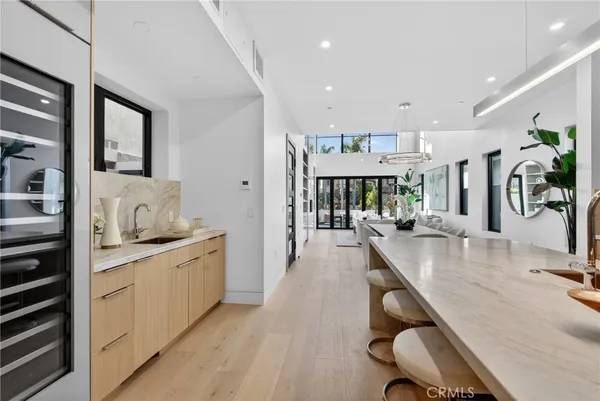 $3,795,000 | 520 11th Street, Huntington Beach, CA 92648