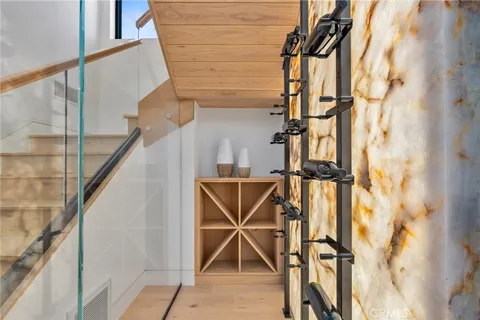 $3,795,000 | 520 11th Street, Huntington Beach, CA 92648