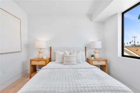 $3,795,000 | 520 11th Street, Huntington Beach, CA 92648