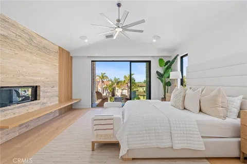 $3,795,000 | 520 11th Street, Huntington Beach, CA 92648