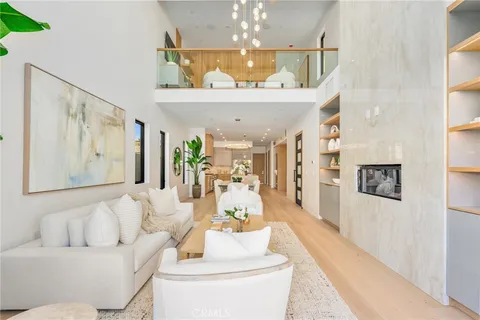 $3,795,000 | 520 11th Street, Huntington Beach, CA 92648