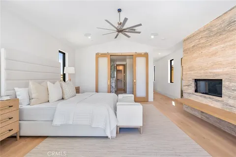 $3,795,000 | 520 11th Street, Huntington Beach, CA 92648