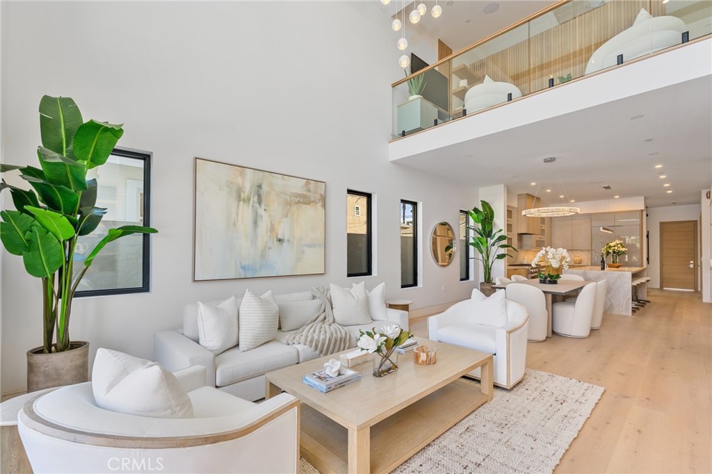 520 11th Street Huntington Beach, CA 92648 - Photo 4 of 45