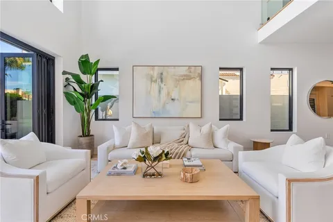 $3,795,000 | 520 11th Street, Huntington Beach, CA 92648