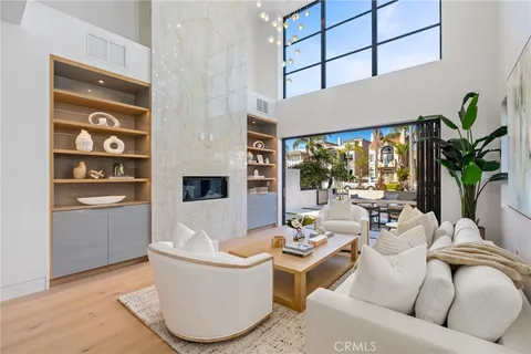 $3,795,000 | 520 11th Street, Huntington Beach, CA 92648