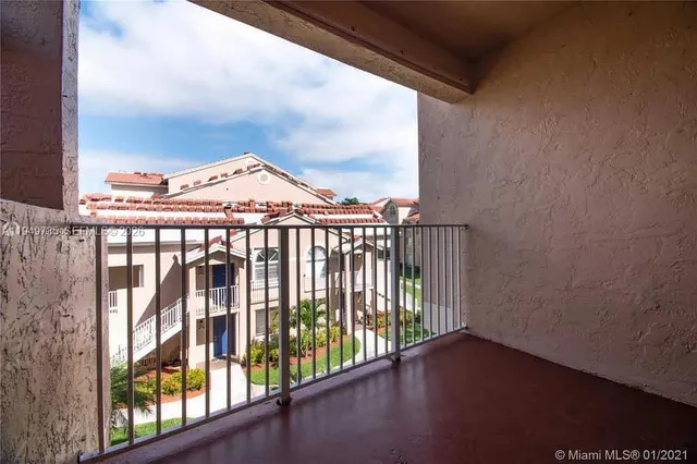 $2,350 | 10521 Southwest 157th Place, Unit 303, Miami, FL 33196