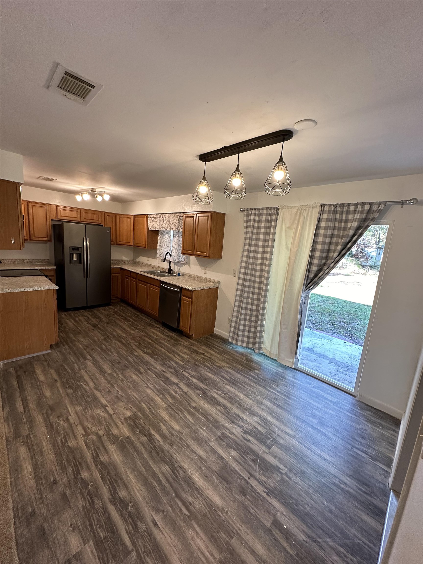 301 Sandra Street Perry, FL 32348 - Photo 11 of 15 Gallery Image 11