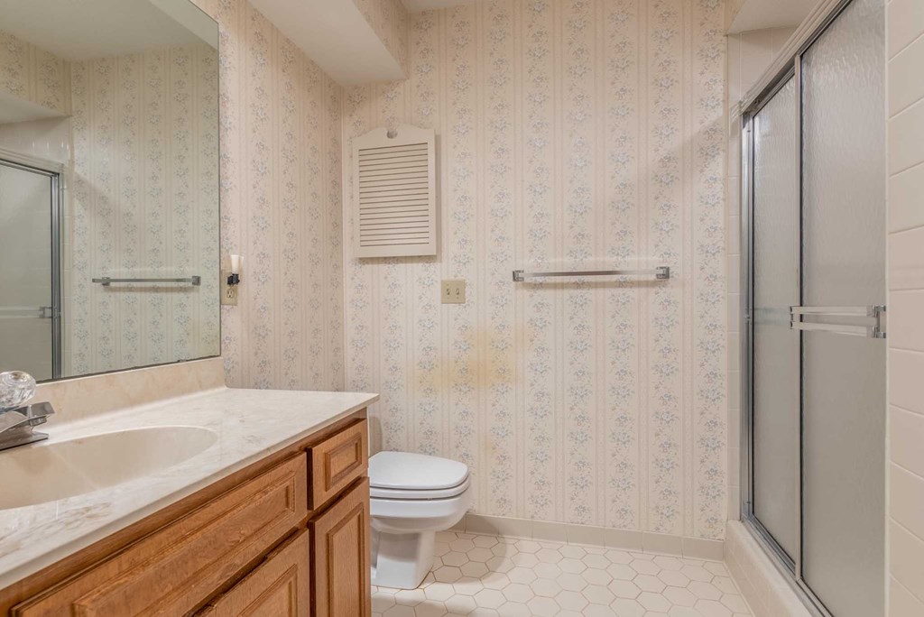 4151 Anglin Road, Unit 6A Columbus, GA 31907 - Photo 15 of 22 Master Bathroom
