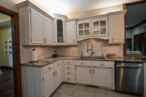 $849,000 | 1 Shamrock Drive, Lamar, MO 64759