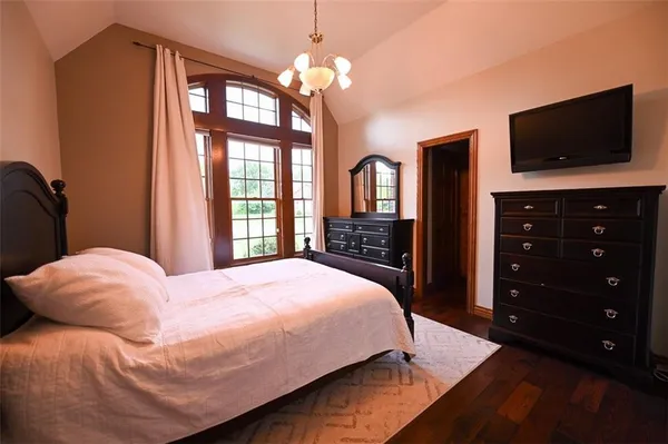 $849,000 | 1 Shamrock Drive, Lamar, MO 64759