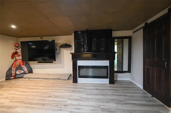 $849,000 | 1 Shamrock Drive, Lamar, MO 64759