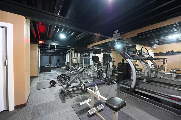 $849,000 | 1 Shamrock Drive, Lamar, MO 64759