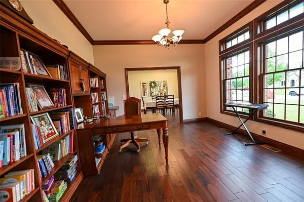 $849,000 | 1 Shamrock Drive, Lamar, MO 64759