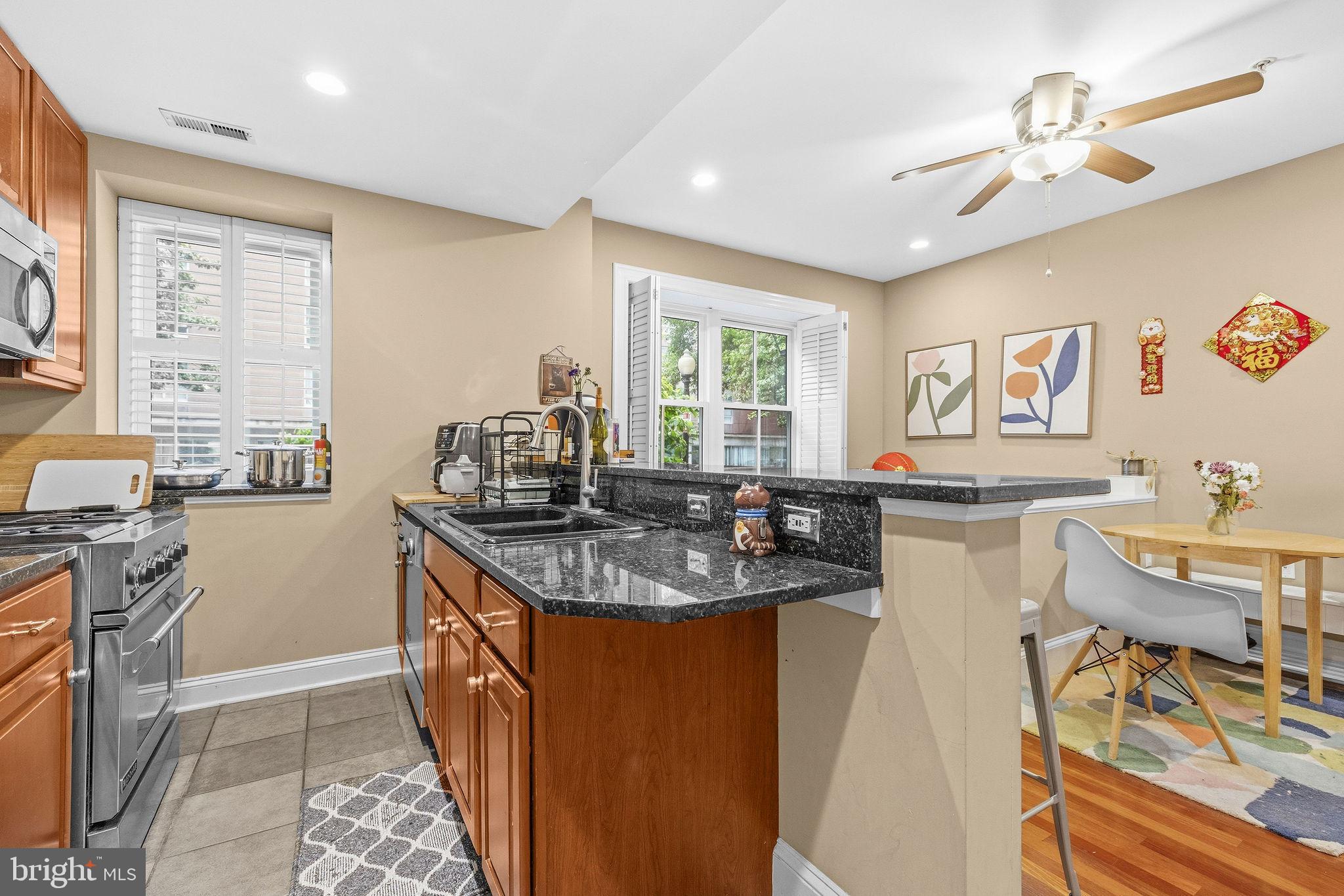 1212 M Street Northwest, Unit 101 Washington, DC 20005 - Photo 9 of 24