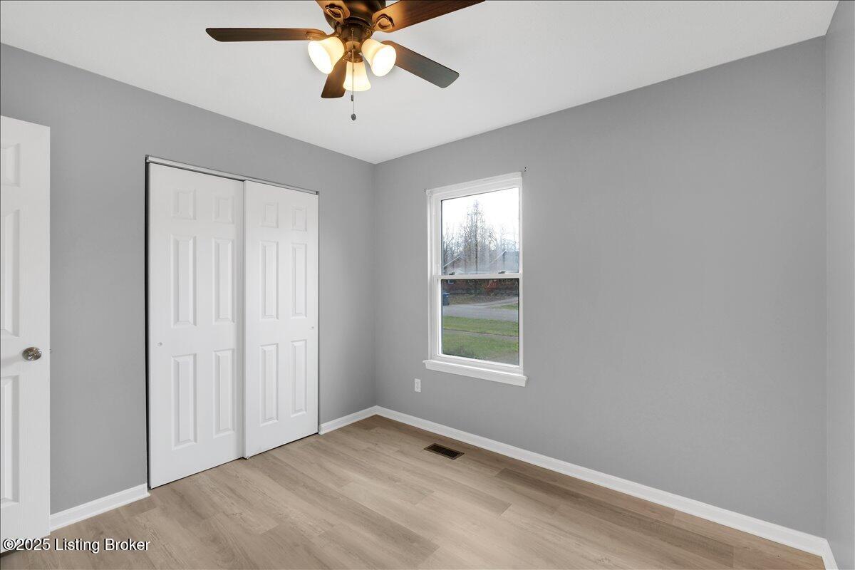 8319 Silver Fox Road Louisville, KY 40291 - Photo 27 of 34 27-8319 Silver Fox Rd-127