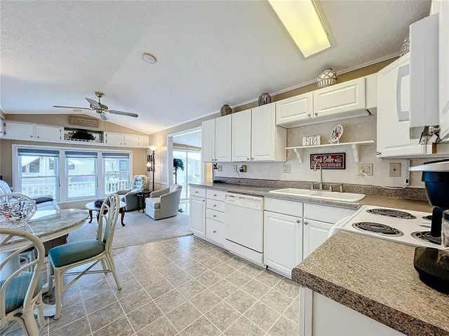 $125,000 | 3333 26th Avenue East, Unit 1120, Bradenton, FL 34208