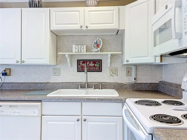 $125,000 | 3333 26th Avenue East, Unit 1120, Bradenton, FL 34208