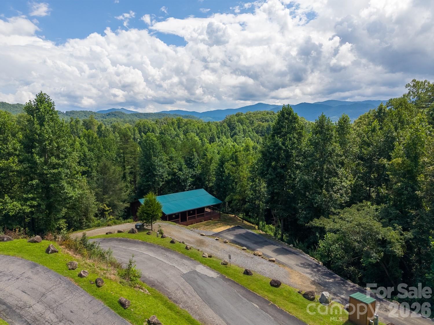 677 Ridgetop Circle Whittier, NC 28789 - Photo 31 of 37 Gallery Image 31