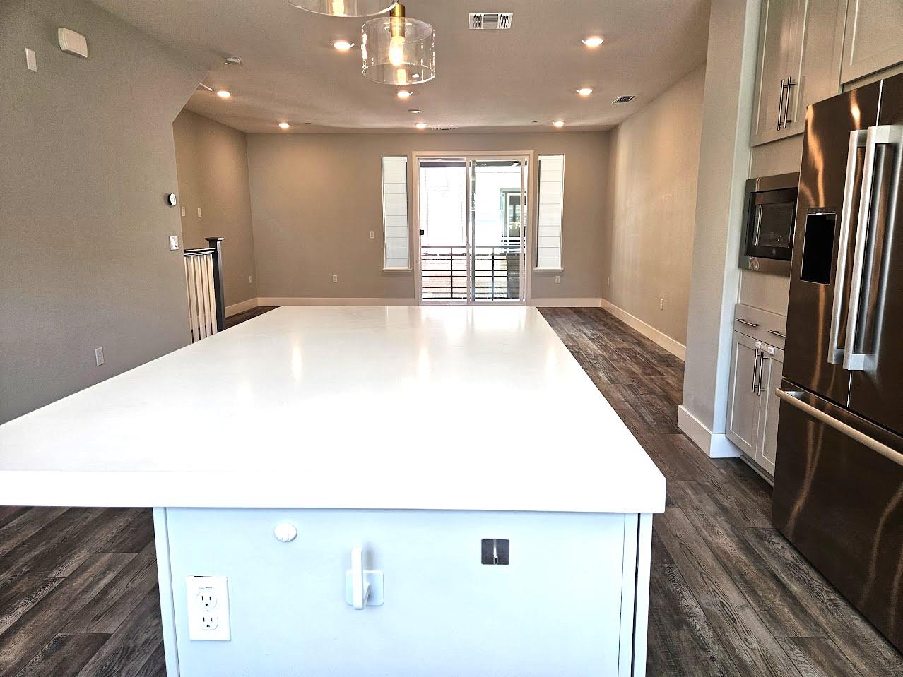 122 Ranch Lane Mountain View, CA 94040 - Photo 8 of 20