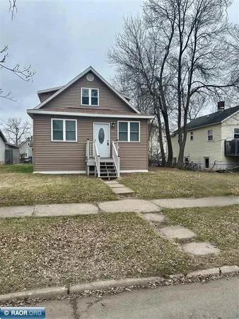 $149,500 | 2605 East 4th Avenue, Hibbing, MN 55746