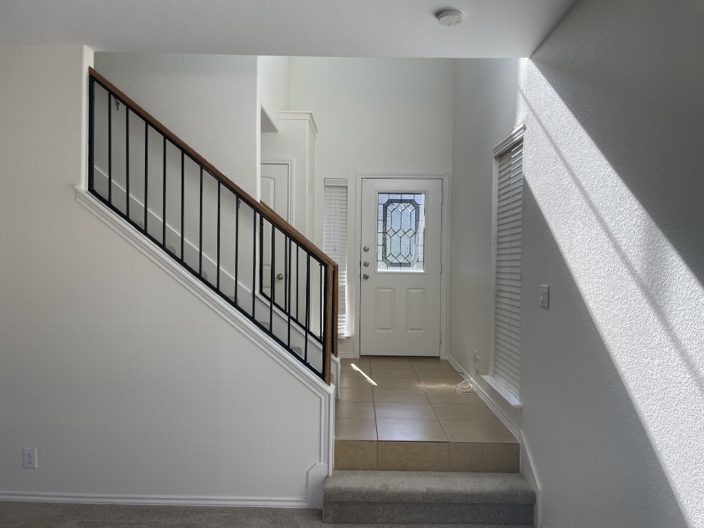 8725 White Ibis Drive Austin, TX 78729 - Photo 4 of 29 a view of entryway